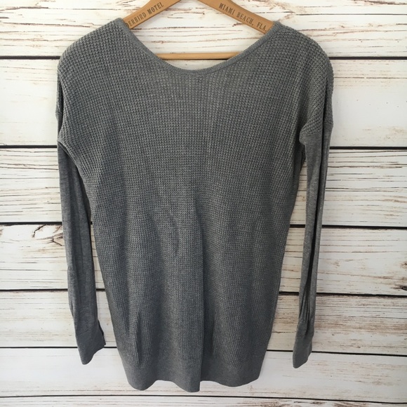 Lululemon Gray Sweater Sz 4 with thumbholes! - Picture 5 of 5